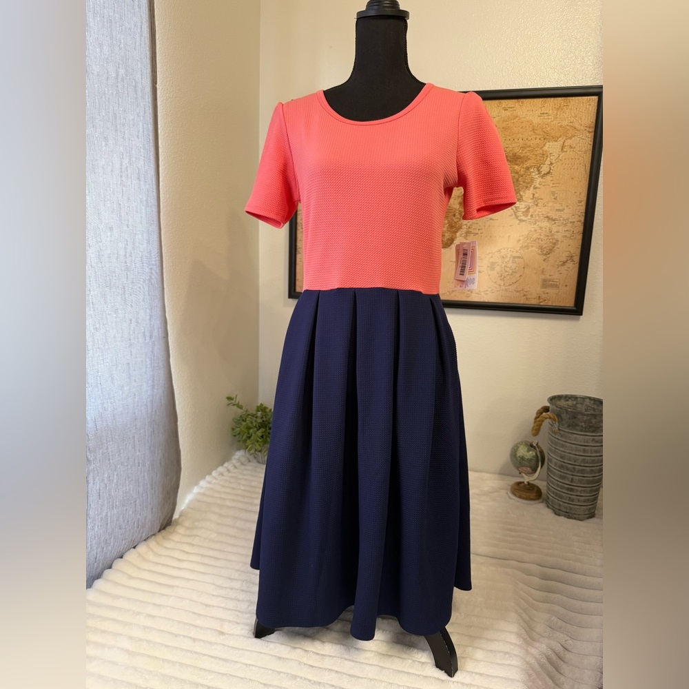 Lularoe Amelia dress size medium